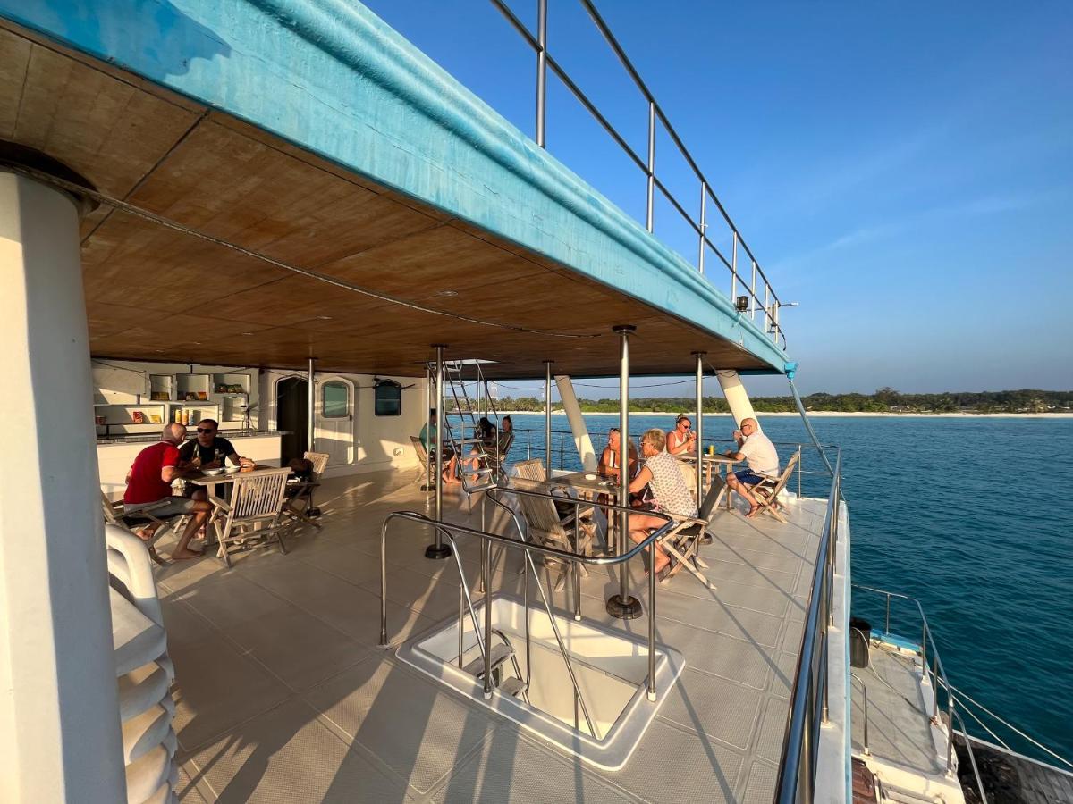 The Barefoot Eco Hotel Hanimaadhoo Island Buitenkant foto
