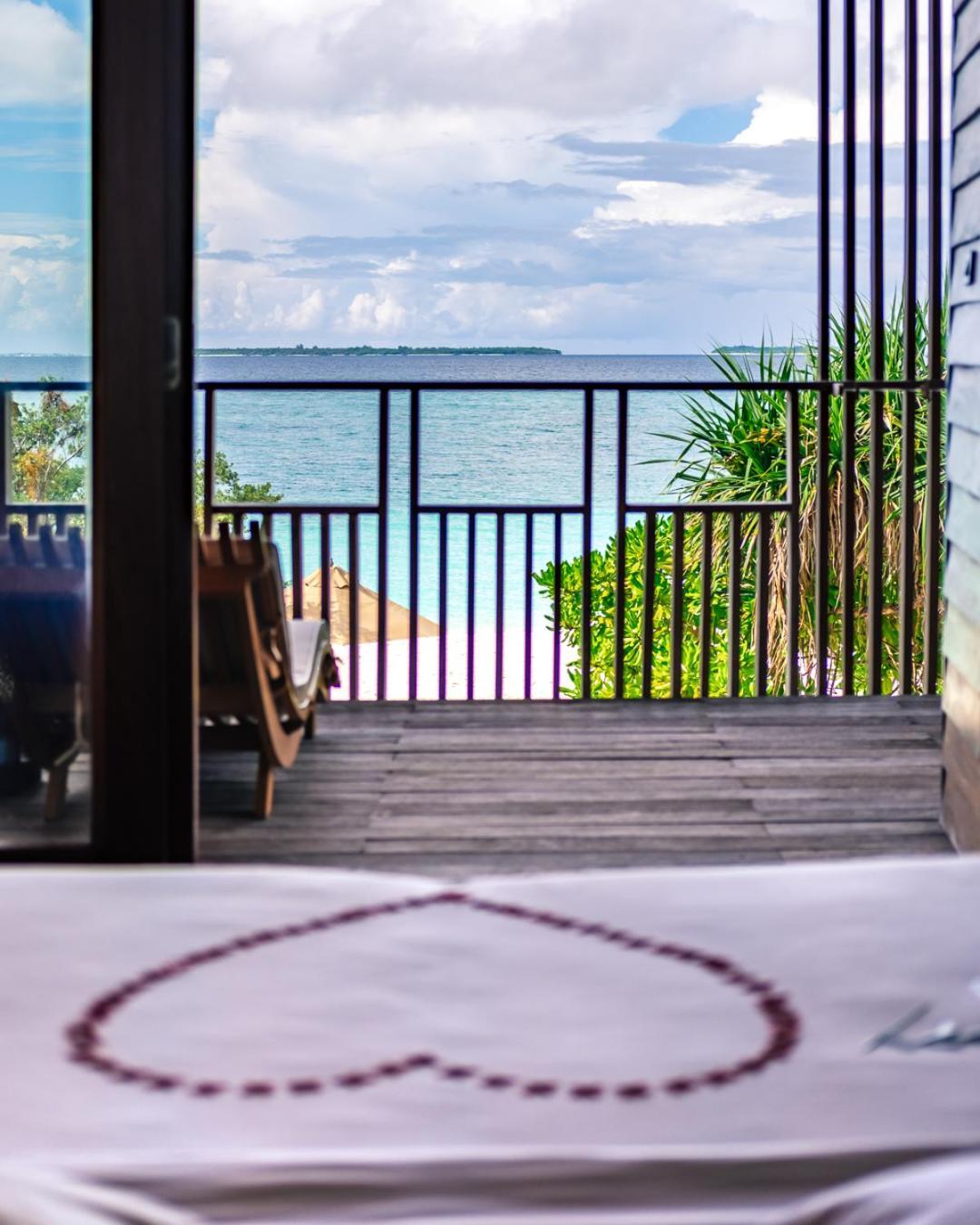 The Barefoot Eco Hotel Hanimaadhoo Island Buitenkant foto