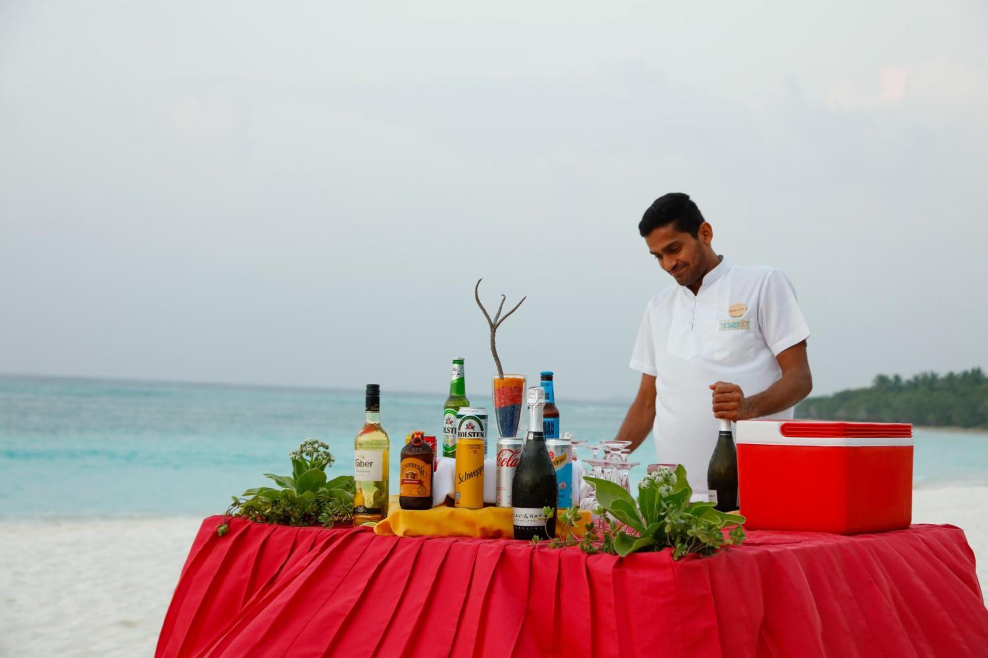 The Barefoot Eco Hotel Hanimaadhoo Island Buitenkant foto