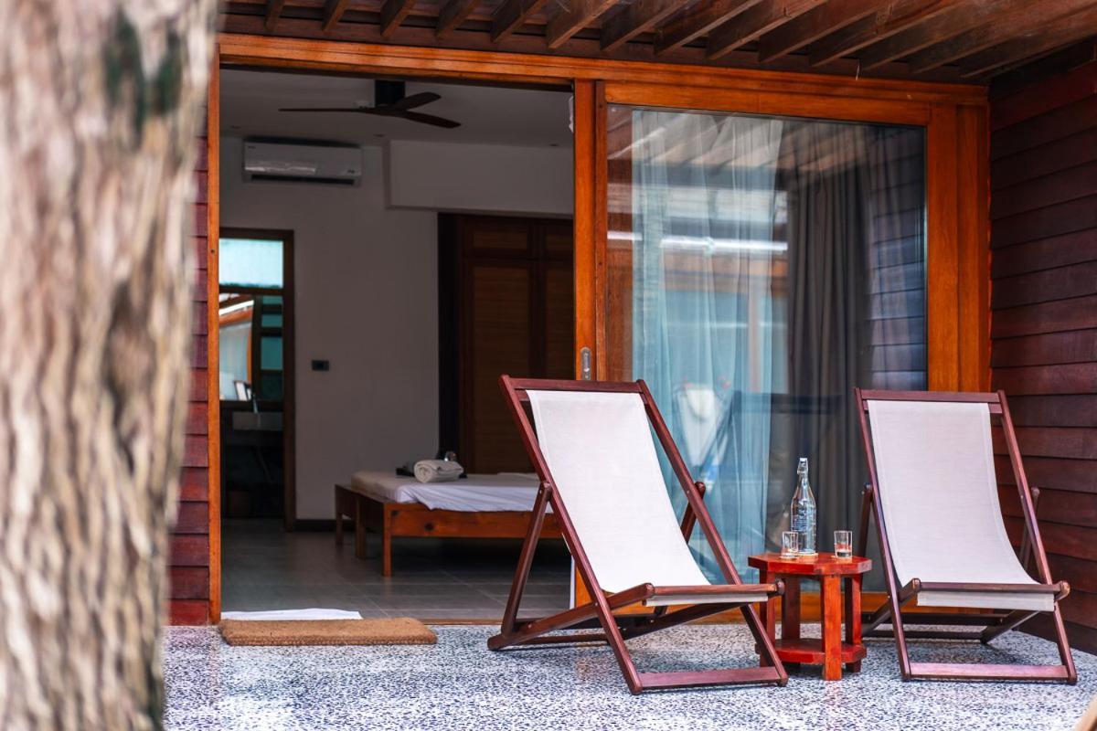 The Barefoot Eco Hotel Hanimaadhoo Island Buitenkant foto